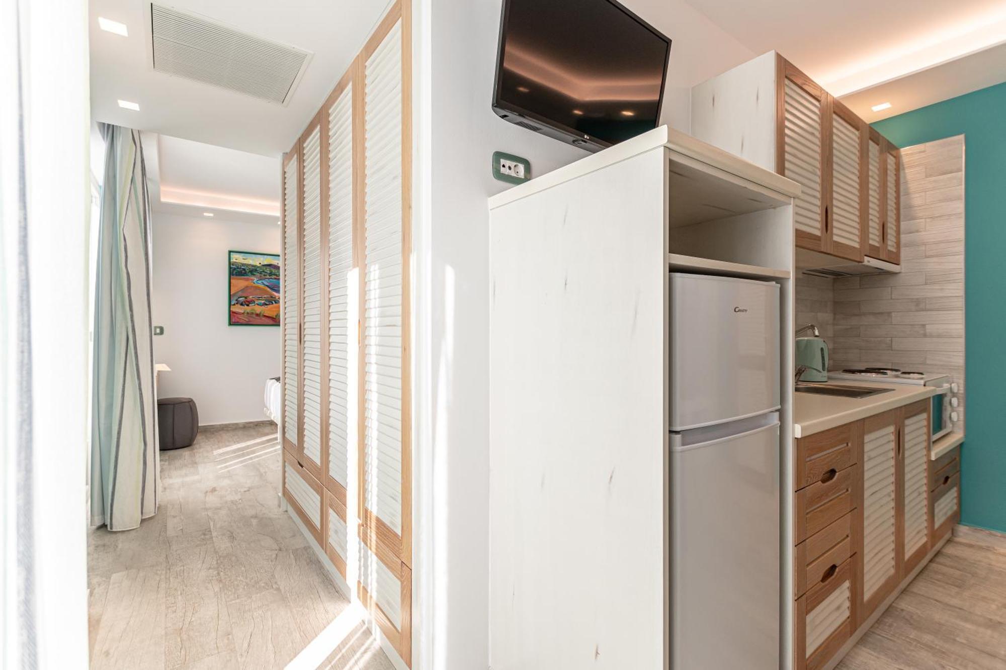 Mariet Naxos Spa & Suites Naxos City Экстерьер фото